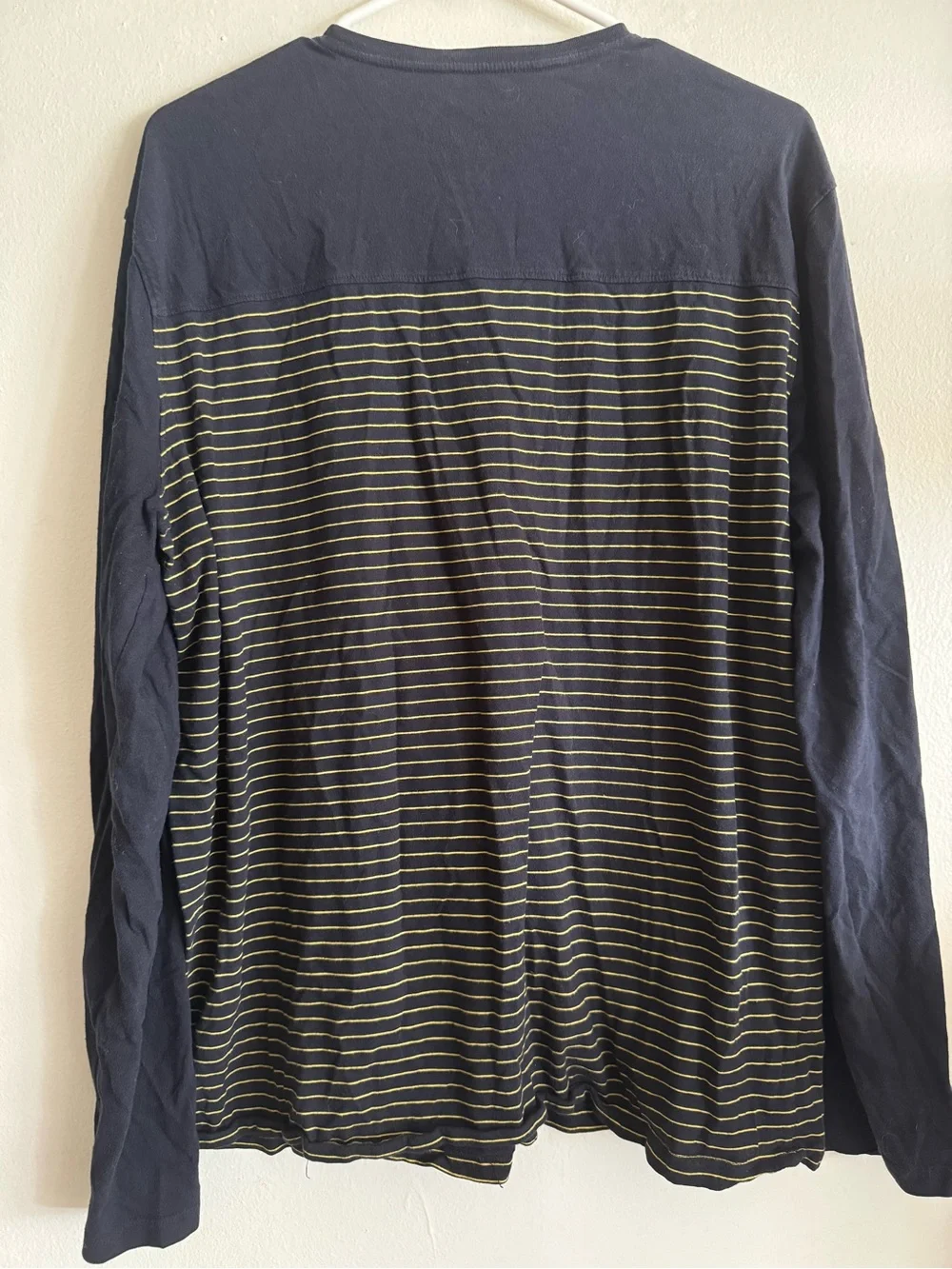 Vintage Banana Republic Men’s Navy Long-Sleeve Tee with Yellow Stripes